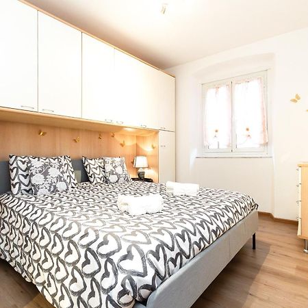 Apartmán 15 Min Centro E Stazione Ferroviaria Janov Exteriér fotografie